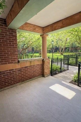 1351 W ALTGELD Street 1J