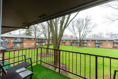 Tiny photo for 1815 Whitechapel Drive #2D, Mount Prospect, IL 60056 (MLS # 12609056)