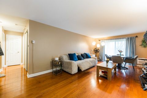 Tiny photo for 1815 Whitechapel Drive #2D, Mount Prospect, IL 60056 (MLS # 12609056)