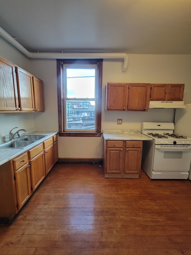 2014 N Kedzie Avenue 2R