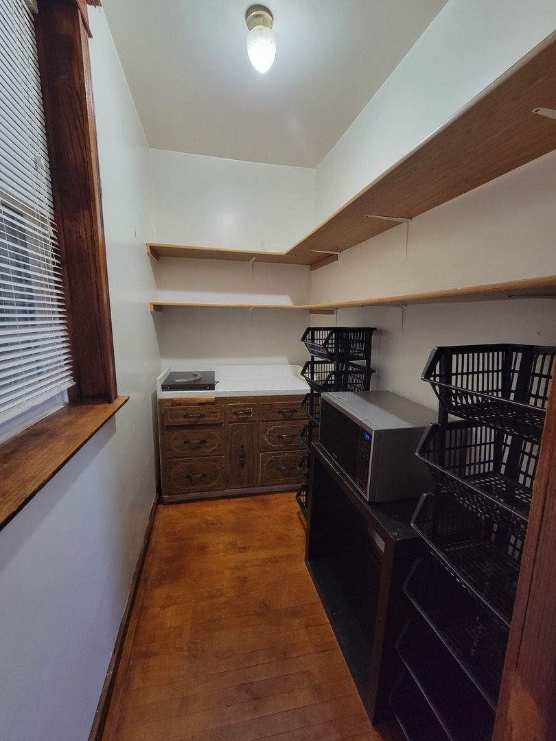 2014 N Kedzie Avenue 2R