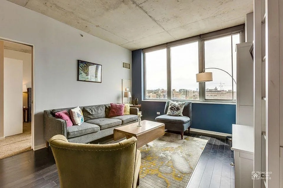 659 W Randolph Street 911