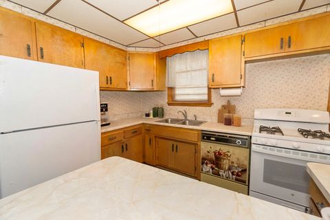 Tiny photo for 2844 N Narragansett Avenue, Chicago, IL 60634 (MLS # 12604529)