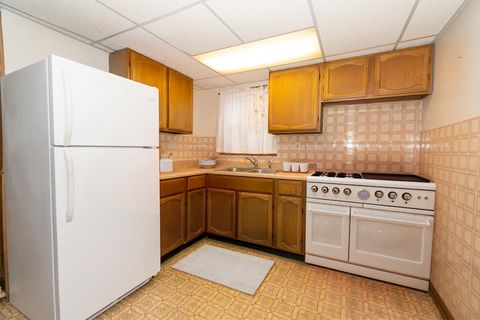 Tiny photo for 2844 N Narragansett Avenue, Chicago, IL 60634 (MLS # 12604529)