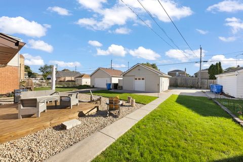 Tiny photo for 5733 S New England Avenue, Chicago, IL 60638 (MLS # 12512983)