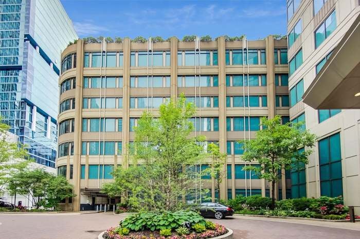 400 N Lasalle Drive 1303