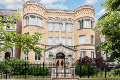 4744 S Prairie Avenue 1A Chicago IL 60615