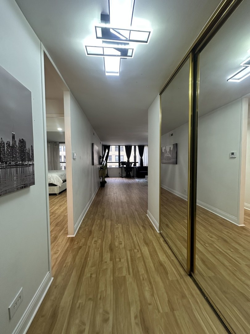 201 E Chestnut Street 11E