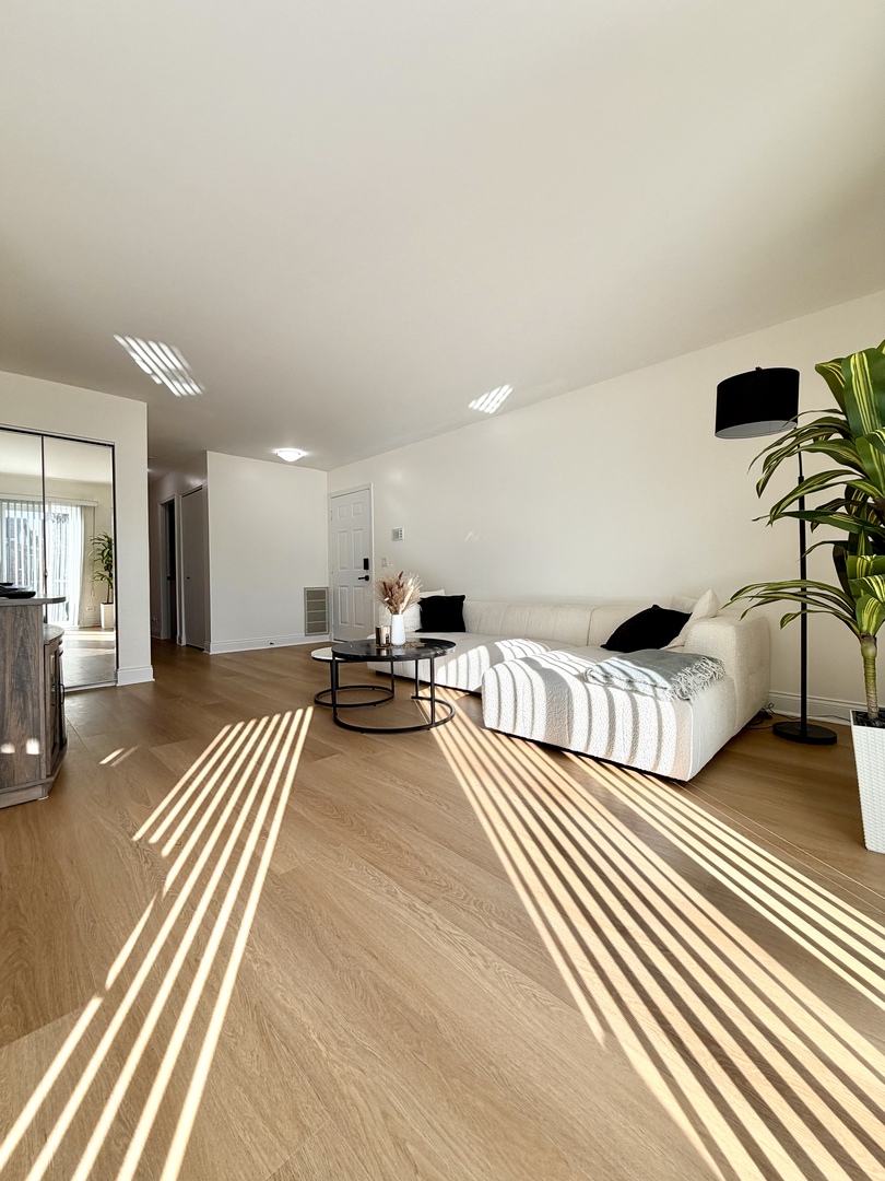 1212 Williamsport Drive 4