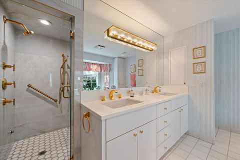 Tiny photo for 92 Indian Hill Road, Winnetka, IL 60093 (MLS # 12620950)