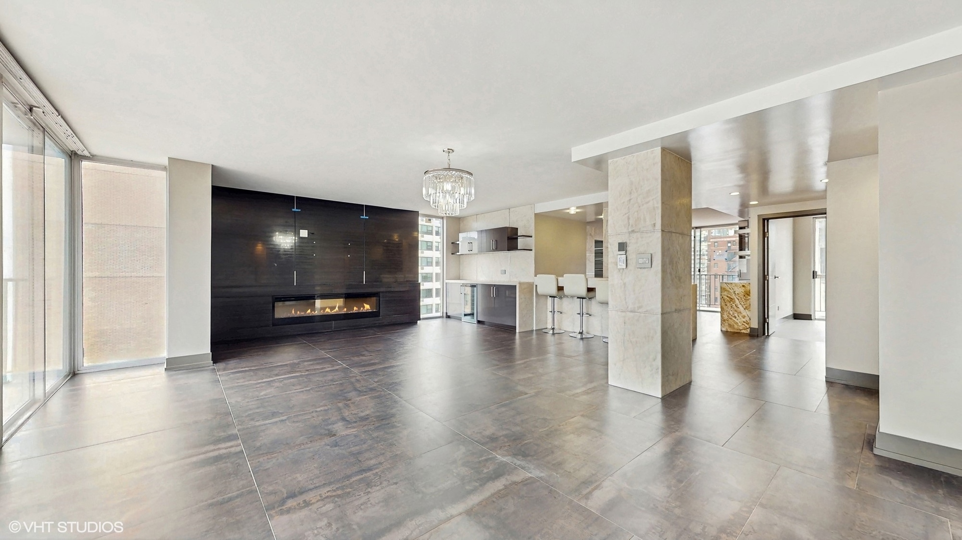 71 E Division Street 1801