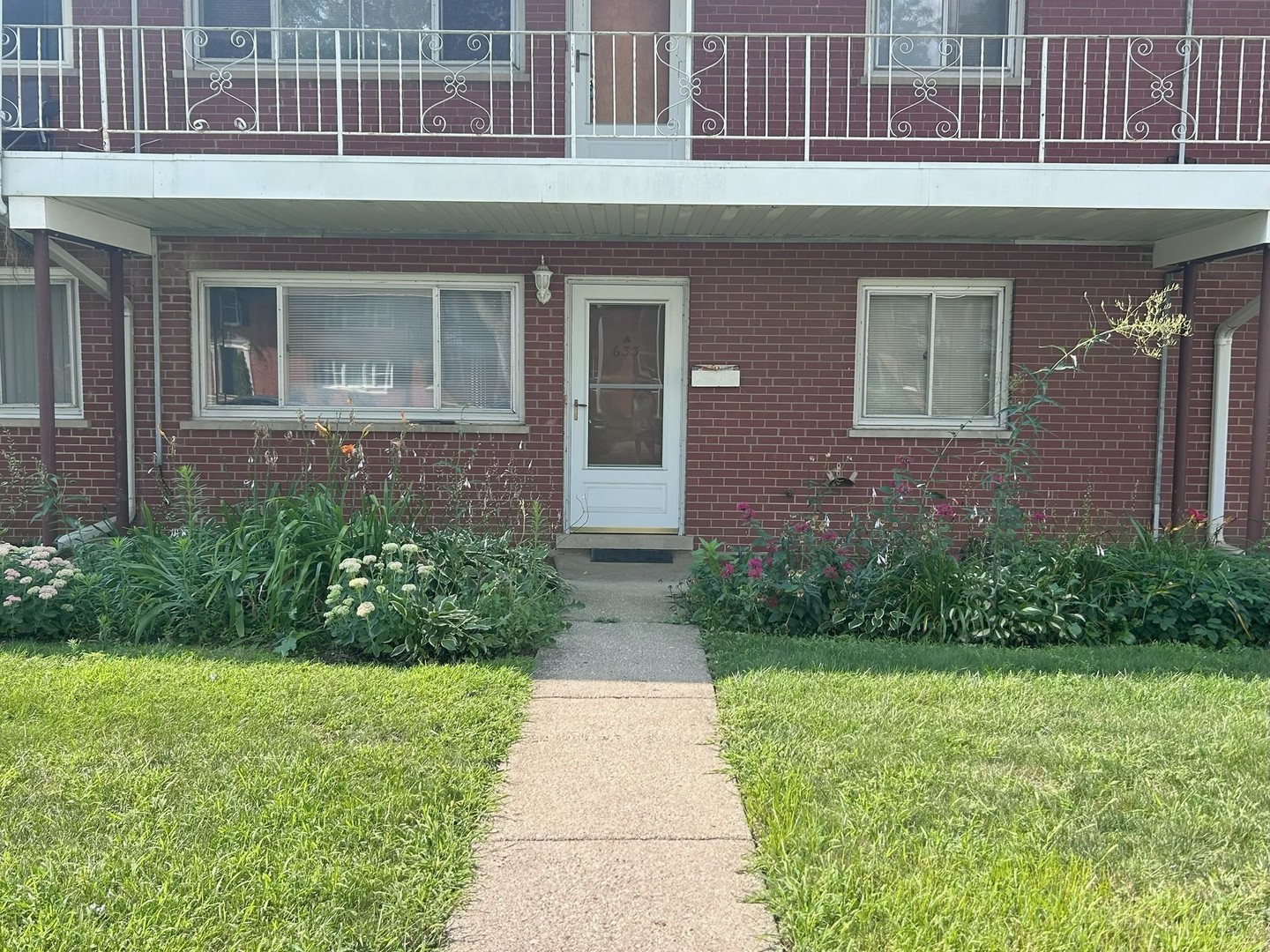 633 Dulles Road A