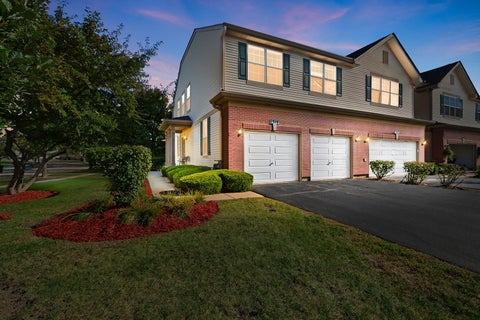 Photo of 1319 W Crane View Court, Round Lake, IL 60073 (MLS # 12769907)