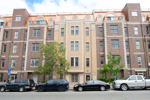 2612 W Diversey Avenue 101 Chicago IL 60647