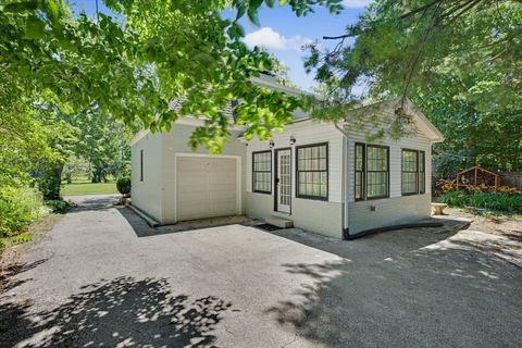 Tiny photo for 208 W Florida Avenue, Urbana, IL 61801 (MLS # 12671047)
