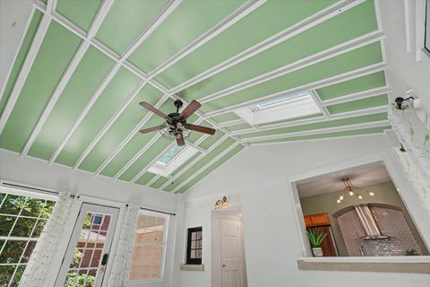Tiny photo for 208 W Florida Avenue, Urbana, IL 61801 (MLS # 12671047)