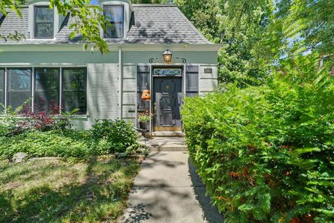 Tiny photo for 208 W Florida Avenue, Urbana, IL 61801 (MLS # 12671047)