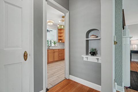 Tiny photo for 208 W Florida Avenue, Urbana, IL 61801 (MLS # 12671047)