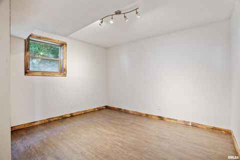 Tiny photo for 1374 290TH Avenue, Charlotte, IA 52731 (MLS # QC4268219)