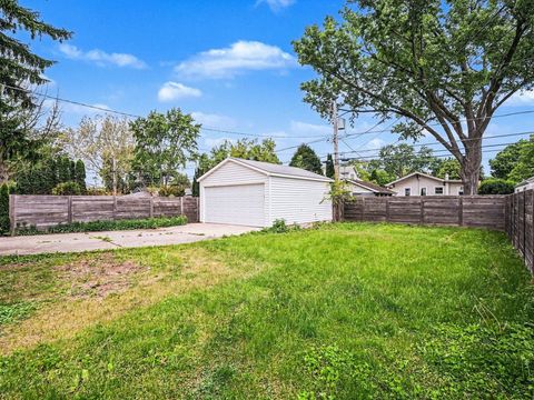 Tiny photo for 1094 Walter Avenue, Des Plaines, IL 60016 (MLS # 12656822)
