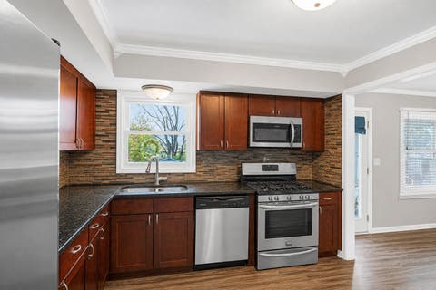 Tiny photo for 419 DEERPATH Drive, Lindenhurst, IL 60046 (MLS # 12723861)