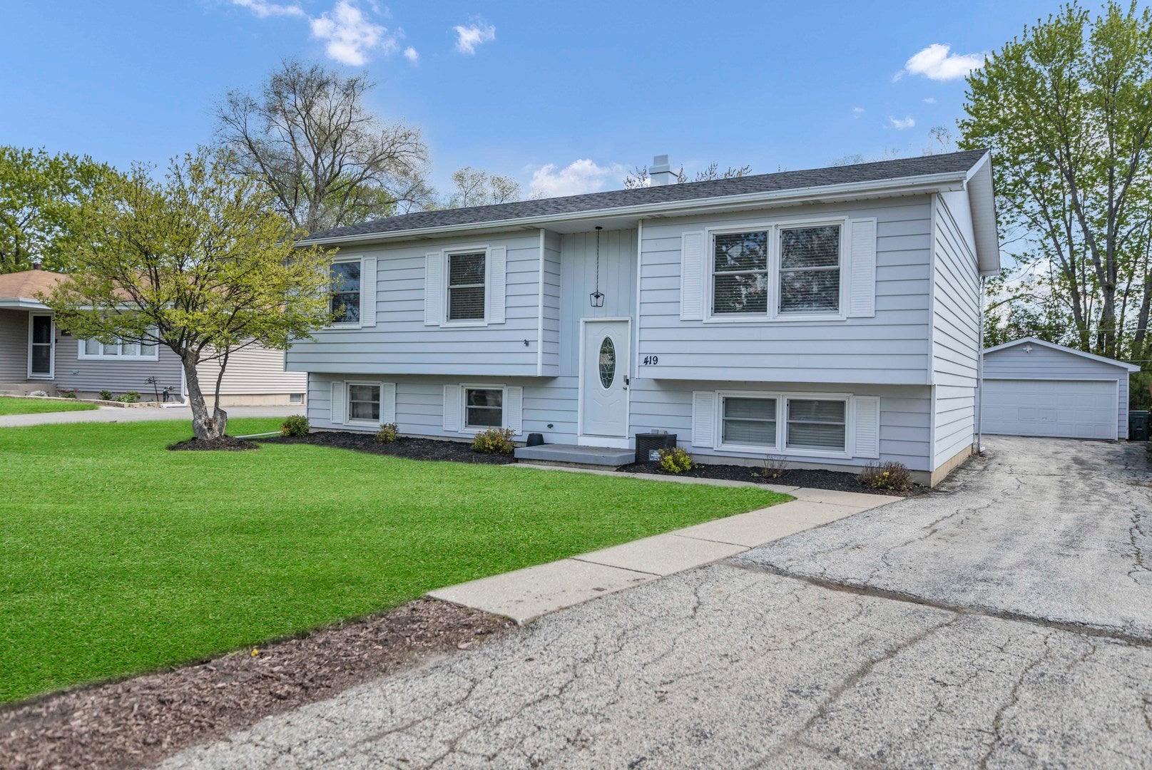 419 DEERPATH Drive