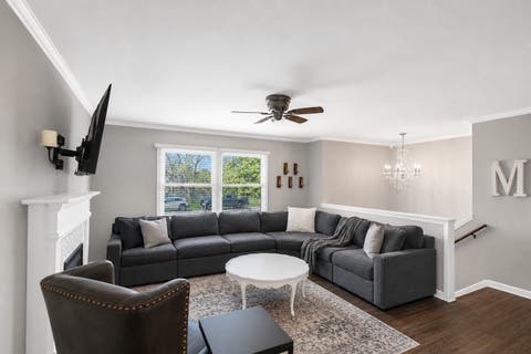Tiny photo for 419 DEERPATH Drive, Lindenhurst, IL 60046 (MLS # 12723861)