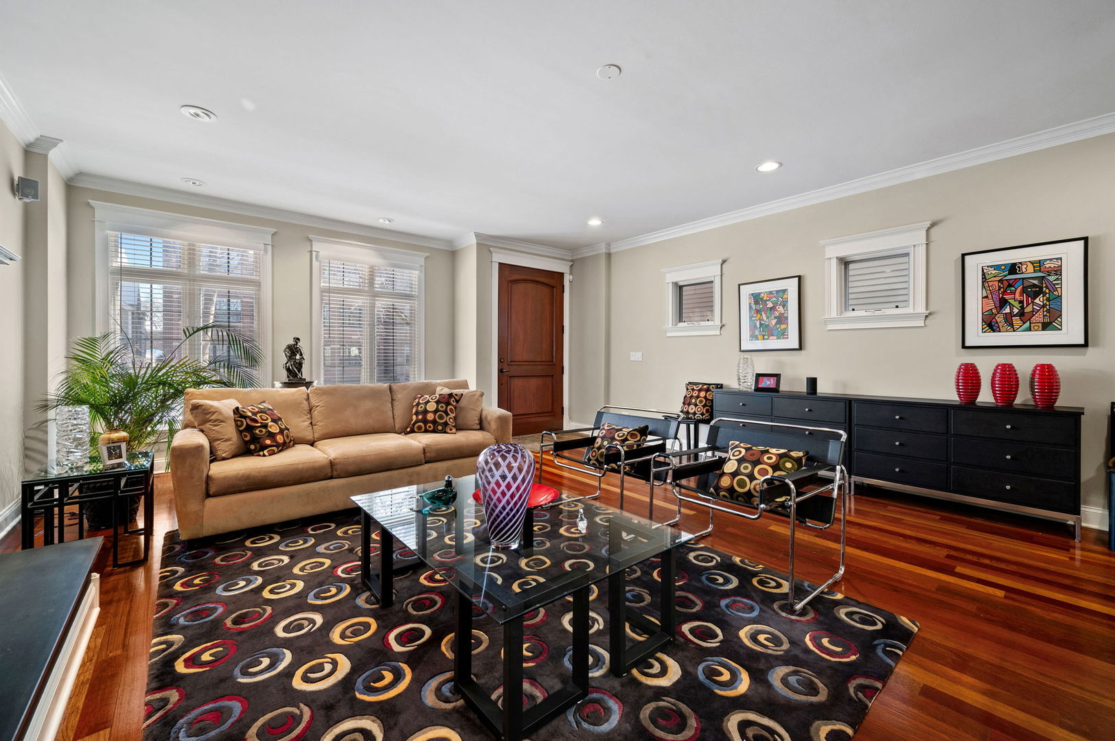 5118 N WINCHESTER Avenue