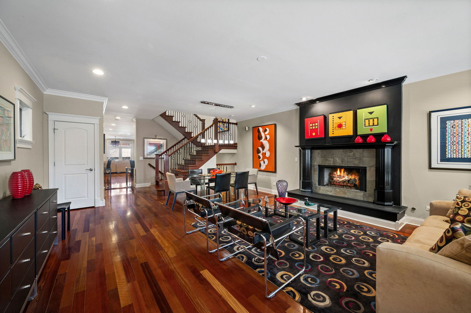 5118 N WINCHESTER Avenue