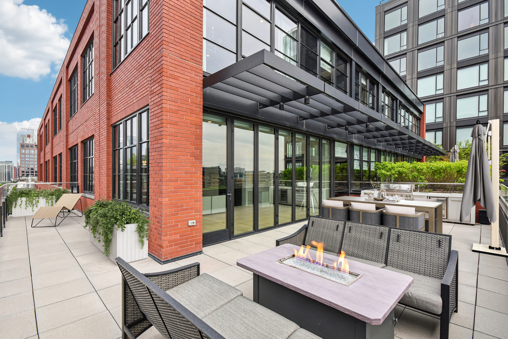 1109 W WASHINGTON Boulevard 8A