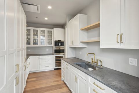 Tiny photo for 1109 W WASHINGTON Boulevard #8A, Chicago, IL 60607 (MLS # 12519158)