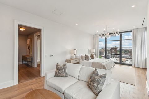 Tiny photo for 1109 W WASHINGTON Boulevard #8A, Chicago, IL 60607 (MLS # 12519158)