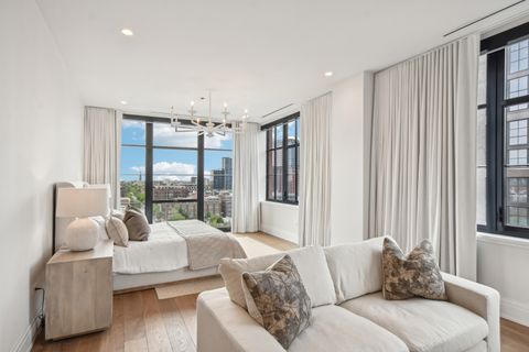 Tiny photo for 1109 W WASHINGTON Boulevard #8A, Chicago, IL 60607 (MLS # 12519158)