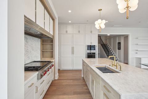 Tiny photo for 1109 W WASHINGTON Boulevard #8A, Chicago, IL 60607 (MLS # 12519158)