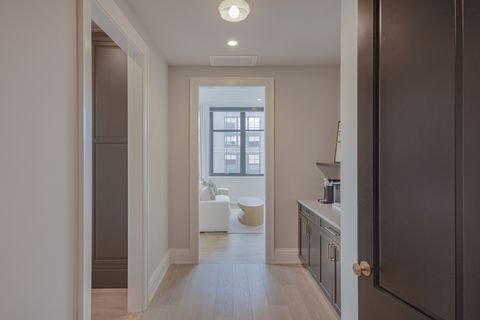 Tiny photo for 1109 W WASHINGTON Boulevard #8A, Chicago, IL 60607 (MLS # 12519158)