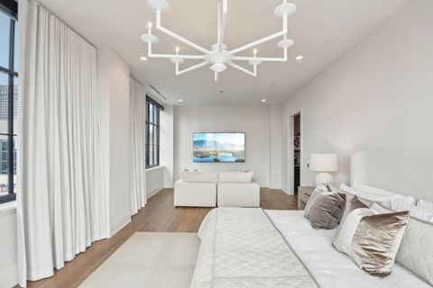 Tiny photo for 1109 W WASHINGTON Boulevard #8A, Chicago, IL 60607 (MLS # 12519158)