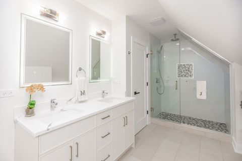 Tiny photo for 2644 W Wellington Avenue, Chicago, IL 60618 (MLS # 12501030)