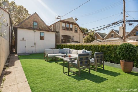 Tiny photo for 2644 W Wellington Avenue, Chicago, IL 60618 (MLS # 12501030)