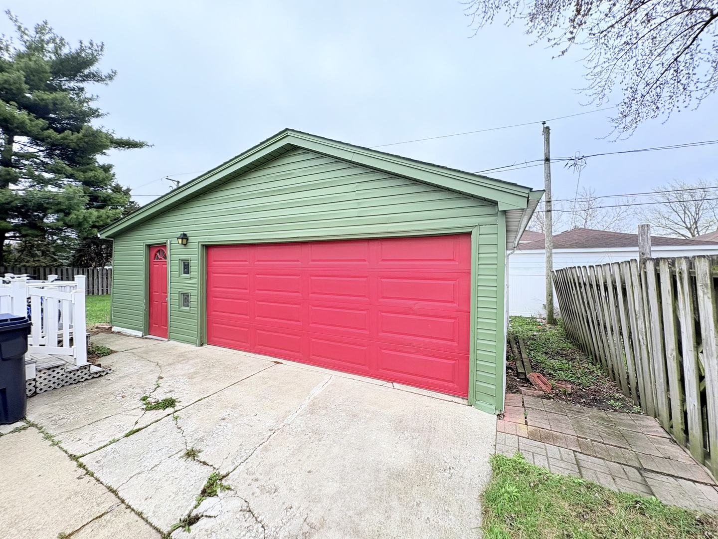 16117 Wabash Avenue