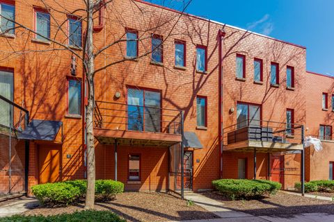 Tiny photo for 1200 S Federal Street #C, Chicago, IL 60605 (MLS # 12618600)