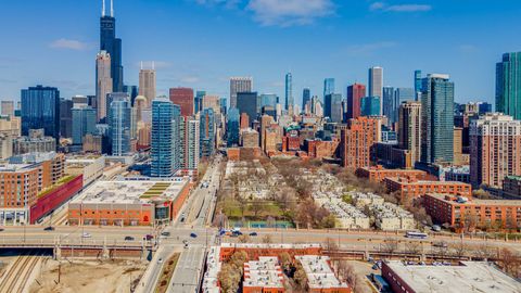 Tiny photo for 1200 S Federal Street #C, Chicago, IL 60605 (MLS # 12618600)