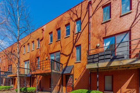 Photo of 1200 S Federal Street #C, Chicago, IL 60605 (MLS # 12618600)