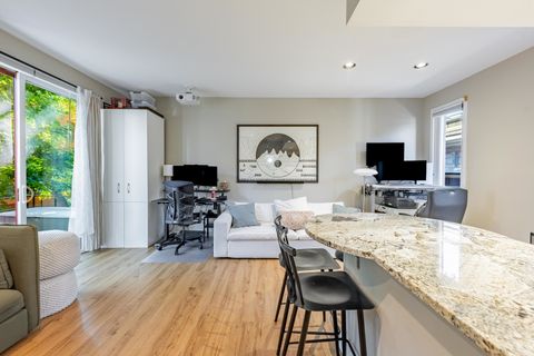 Tiny photo for 1200 S Federal Street #C, Chicago, IL 60605 (MLS # 12618600)