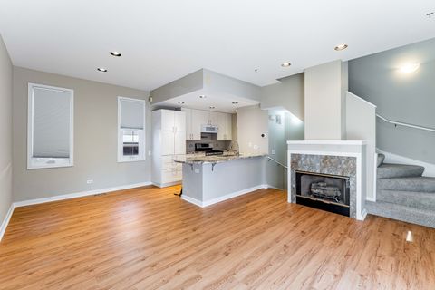 Tiny photo for 1200 S Federal Street #C, Chicago, IL 60605 (MLS # 12618600)
