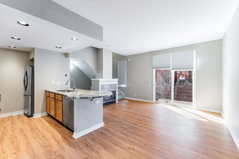 Tiny photo for 1200 S Federal Street #C, Chicago, IL 60605 (MLS # 12618600)