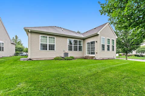 Tiny photo for 957 Laguna Lane, Pingree Grove, IL 60140 (MLS # 12733668)