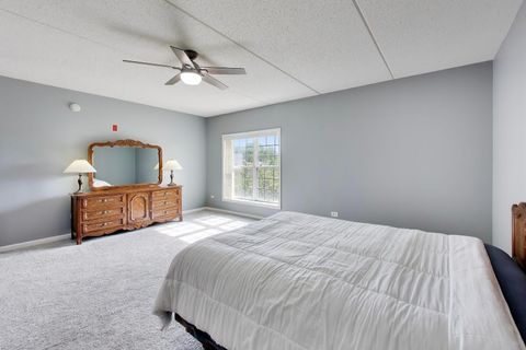 Tiny photo for 601 W Rand Road #201, Arlington Heights, IL 60004 (MLS # 12676328)