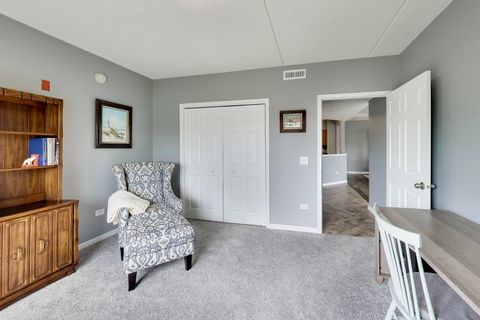 Tiny photo for 601 W Rand Road #201, Arlington Heights, IL 60004 (MLS # 12676328)