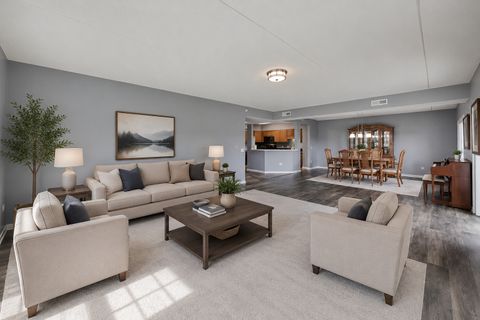 Tiny photo for 601 W Rand Road #201, Arlington Heights, IL 60004 (MLS # 12676328)