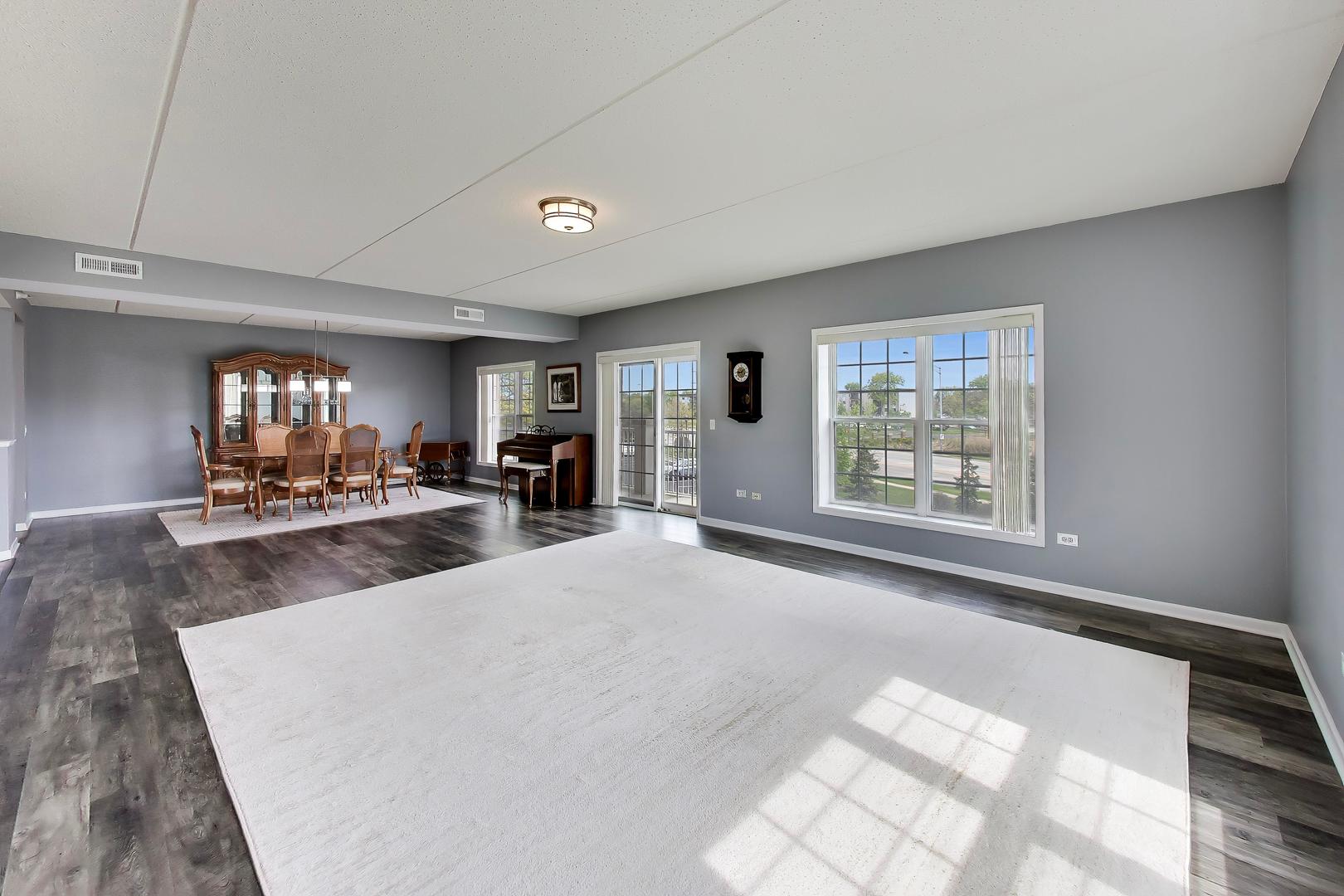 601 W Rand Road 201